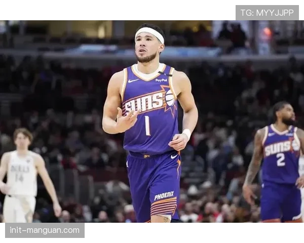 太阳队更新:德文·布克脚部酸痛,但预计可以出战系列赛第四场